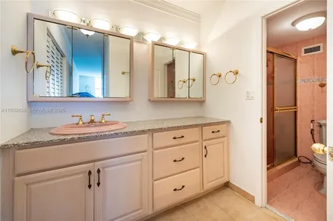 3725 S Ocean Drive Hollywood FL 33019