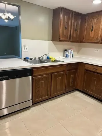 7552 Stirling Road Davie FL 33024