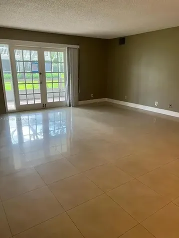 7552 Stirling Road Davie FL 33024
