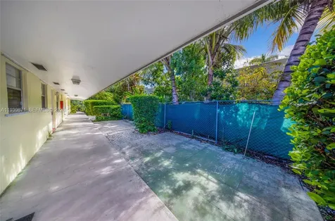 1008 18th Avenue N Lake Worth FL 33460