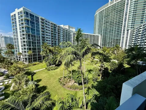 1500 Bay Road Miami Beach FL 33139