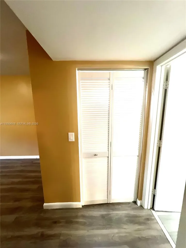 2711 Ocean Club Boulevard Hollywood FL 33019