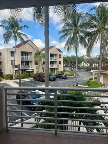 2711 Ocean Club Boulevard Hollywood FL 33019