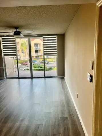 2711 Ocean Club Boulevard Hollywood FL 33019