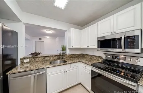 2711 Ocean Club Boulevard Hollywood FL 33019
