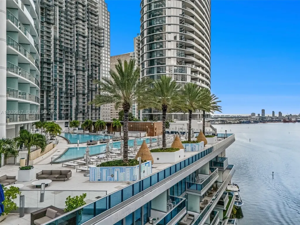 200 Biscayne Boulevard Way Miami FL 33131