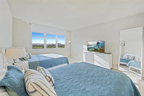 5601 Collins Avenue Miami Beach FL 33140