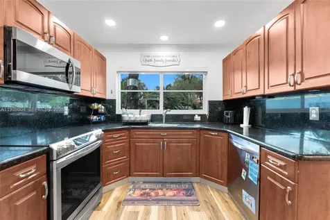 1289 NW 171st Terrace Pembroke Pines FL 33028