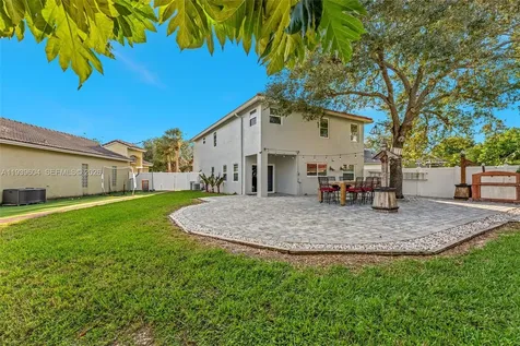 1289 NW 171st Terrace Pembroke Pines FL 33028