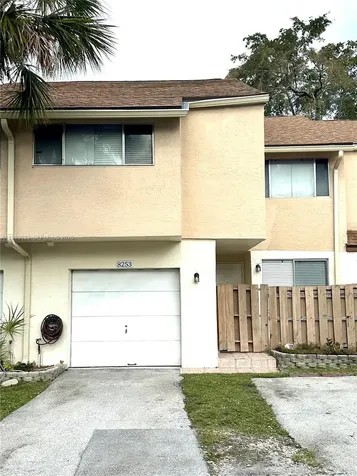 8253 NW 8th Place Plantation FL 33324