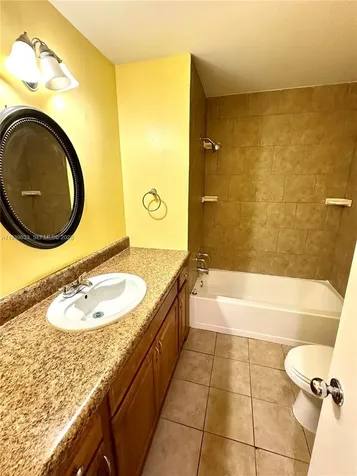 8253 NW 8th Place Plantation FL 33324