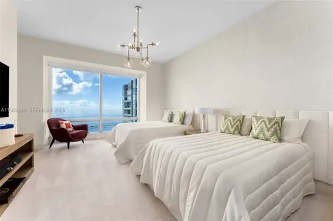 1425 Brickell Avenue Miami FL 33131