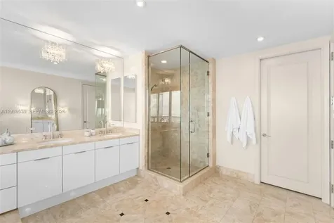 1425 Brickell Avenue Miami FL 33131