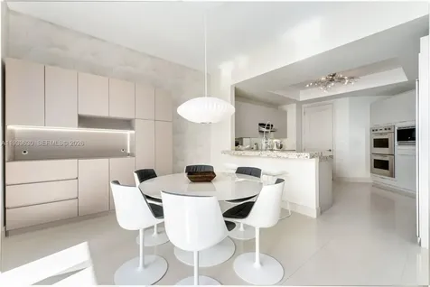 1425 Brickell Avenue Miami FL 33131