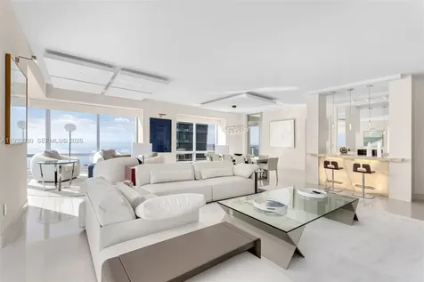 1425 Brickell Avenue Miami FL 33131