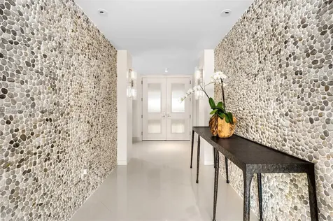 1425 Brickell Avenue Miami FL 33131