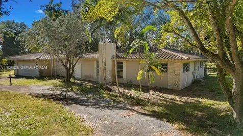 13500 SW 68th Court Pinecrest FL 33156