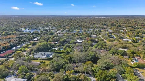 13500 SW 68th Court Pinecrest FL 33156