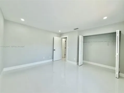 11240 SW 33rd Cir Place Miami FL 33165