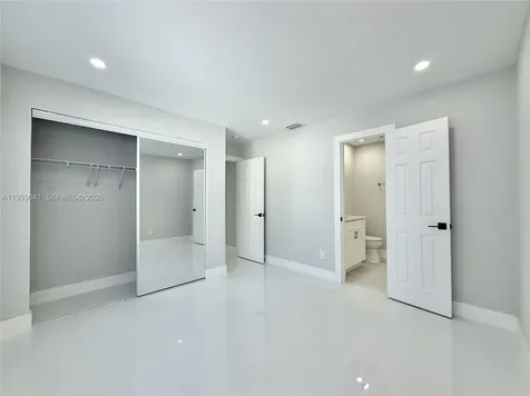 11240 SW 33rd Cir Place Miami FL 33165