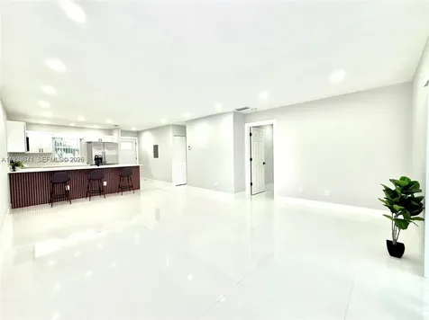 11240 SW 33rd Cir Place Miami FL 33165