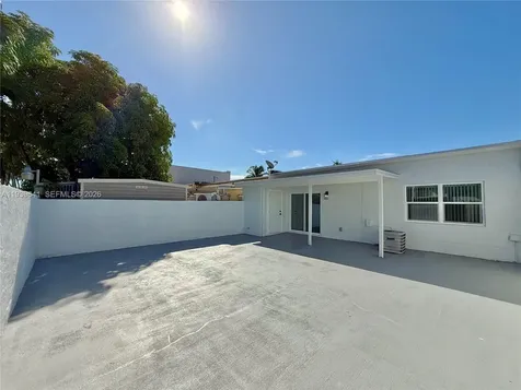 11240 SW 33rd Cir Place Miami FL 33165