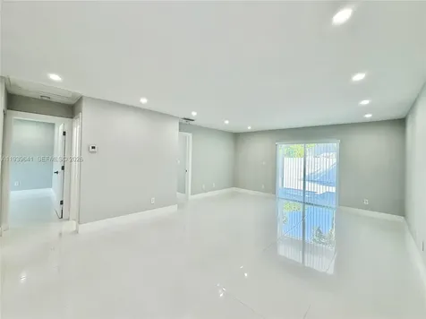 11240 SW 33rd Cir Place Miami FL 33165