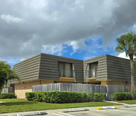 629 6th Way West Palm Beach FL 33407
