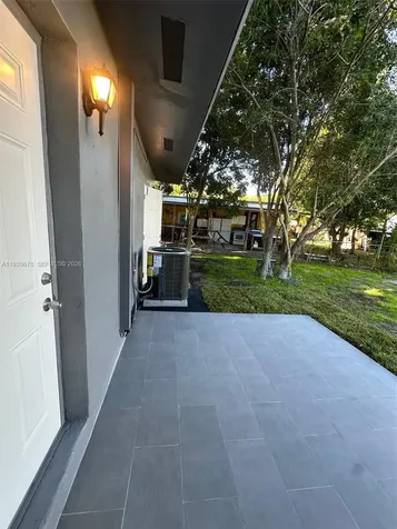 1521 NE 43rd Court Pompano Beach FL 33064