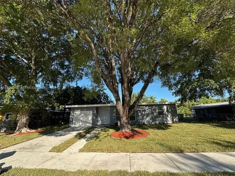 1521 NE 43rd Court Pompano Beach FL 33064