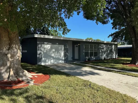 1521 NE 43rd Court Pompano Beach FL 33064