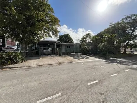 501 E 8th Street Hialeah FL 33010