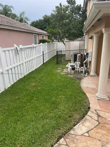 1552 NW 135th Avenue Pembroke Pines FL 33028