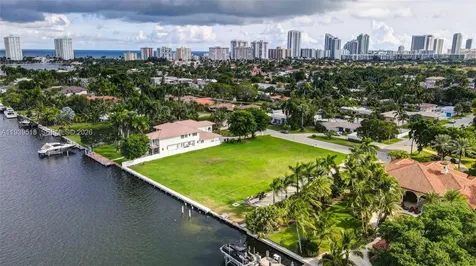 1049 S Southlake Drive Hollywood FL 33019