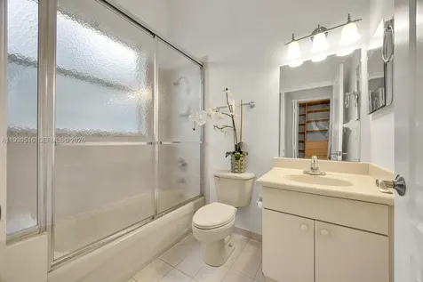 18322 SW 94th Court Palmetto Bay FL 33157