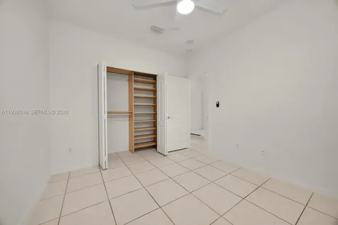 18322 SW 94th Court Palmetto Bay FL 33157