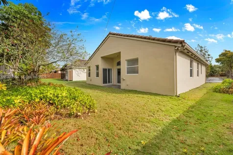 18322 SW 94th Court Palmetto Bay FL 33157