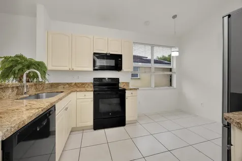 18322 SW 94th Court Palmetto Bay FL 33157