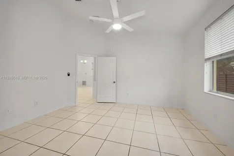 18322 SW 94th Court Palmetto Bay FL 33157