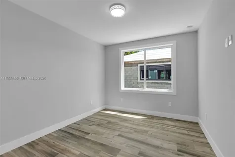 68 Coral Way Key Largo FL 33037