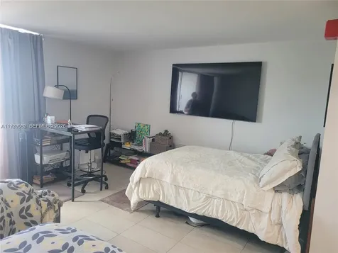1865 79th St Causeway North Bay Village FL 33141
