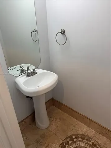 1552 NW 135th Avenue Pembroke Pines FL 33028
