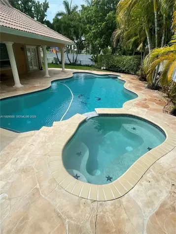 1552 NW 135th Avenue Pembroke Pines FL 33028