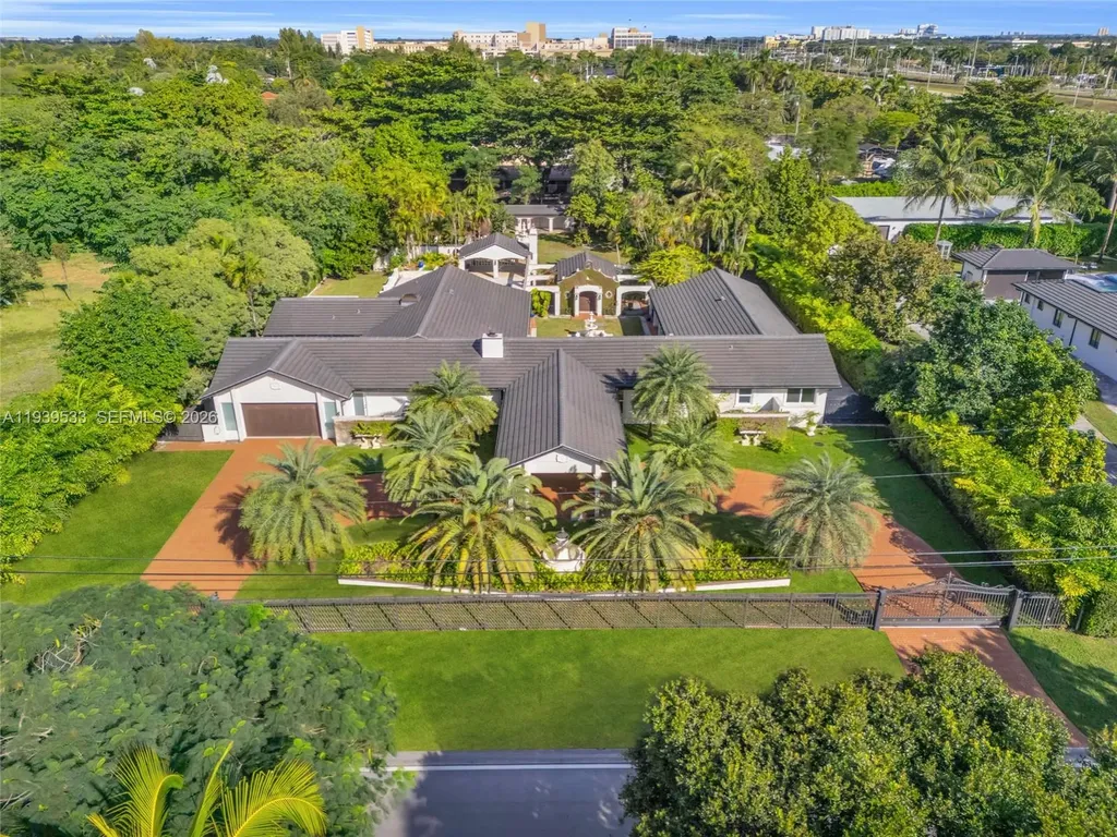 11835 SW 47th Street Miami FL 33175