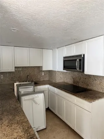 1800 Collins Avenue Miami Beach FL 33139