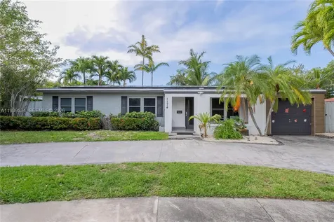 1174 Garfield Street Hollywood FL 33019
