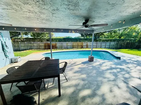 2980 SW 82nd Way Davie FL 33328