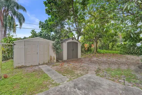 1050 NE 153rd Terrace North Miami Beach FL 33162