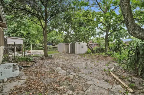 1050 NE 153rd Terrace North Miami Beach FL 33162