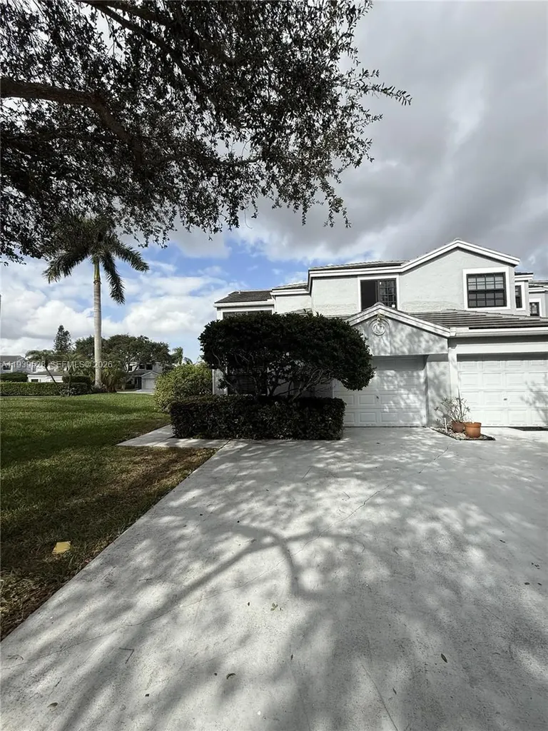 8423 NW 78th Court Tamarac FL 33321